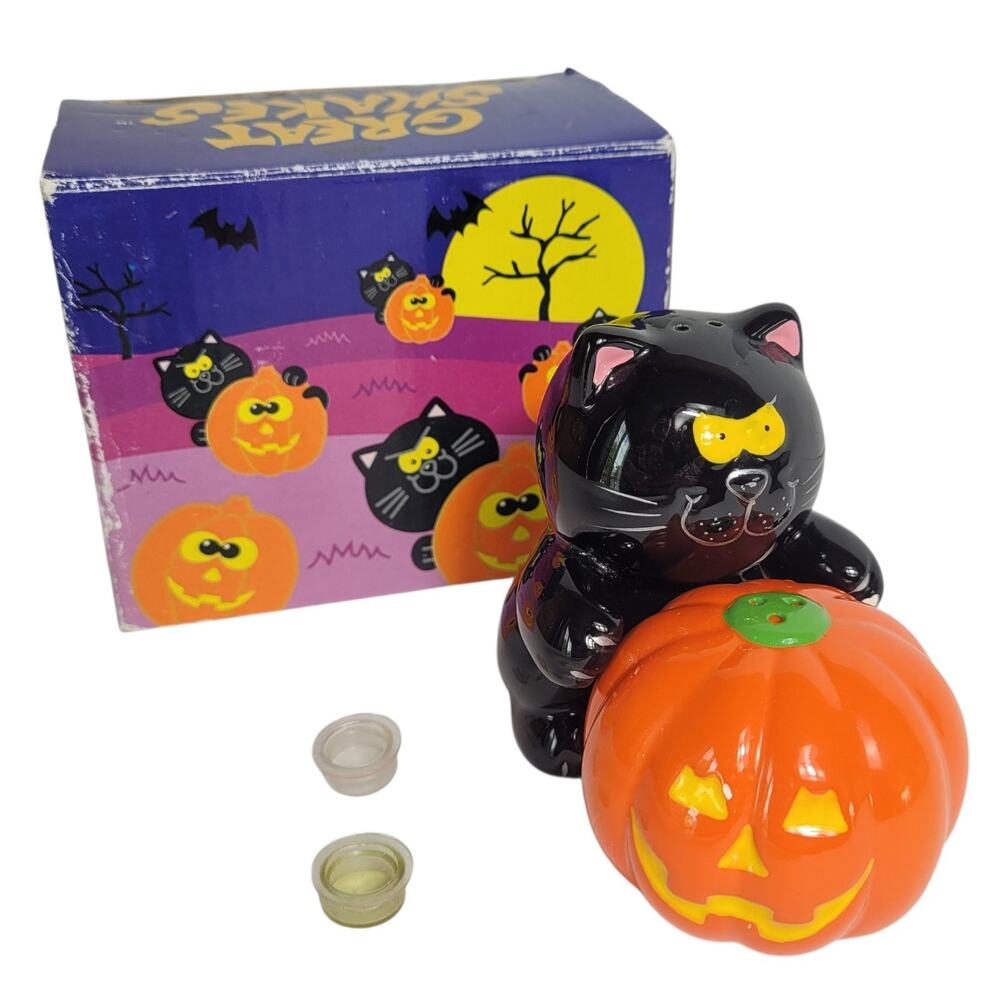 RUSS Vintage Black Cat/Jack-O-Lantern Pumpkin Salt & Pepper Shakers Ceramic